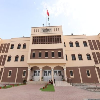 مدرسه نفيسه بنت أميه (12-10) بنات - بركاء -