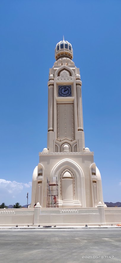 برج الساعة في ساحة العرض - Oman|طيمسا،|VCQG+JV