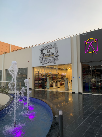 لا دانتيل لا دانتيل للأزياء - Oman|Seeb|6 Al Khoudh St