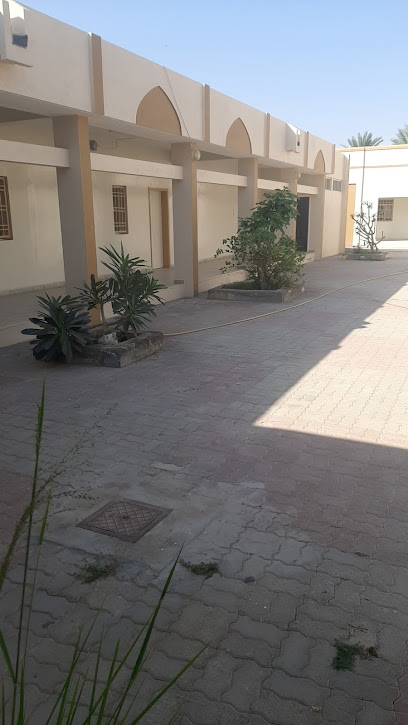 مدرسة كعب بن عمرو للتعليم العام ٥-١٠ - Oman|Al Wasil|GP2W+PXC