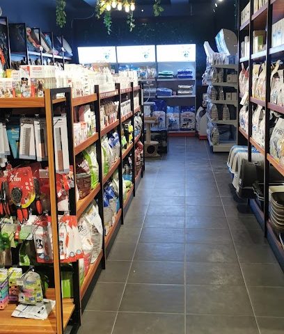 PetZoo Petshop & عيادة بيطرية - مسقط - +968 9320 1466