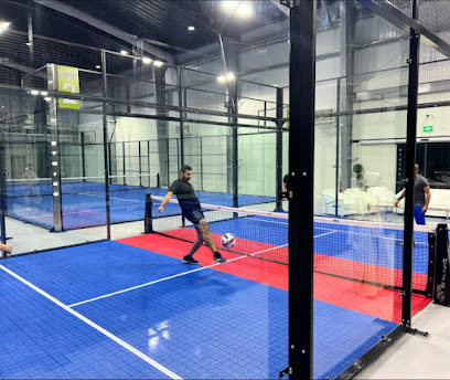 مركز سترايك الرياضي - مسقط - +968 7140 3335