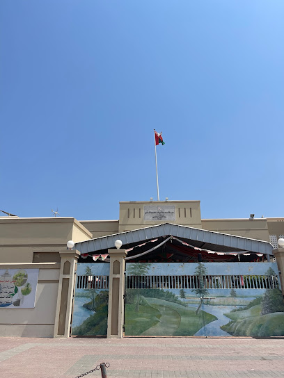 مدرسة أسماء بنت أبي بكر - Oman|Liwa|Batinah Hwy|GHV8+P9H