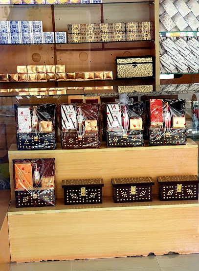 عطور الديوانية - Oman|Seeb|Al-Khoud A'Tijiary،|J6R4+822